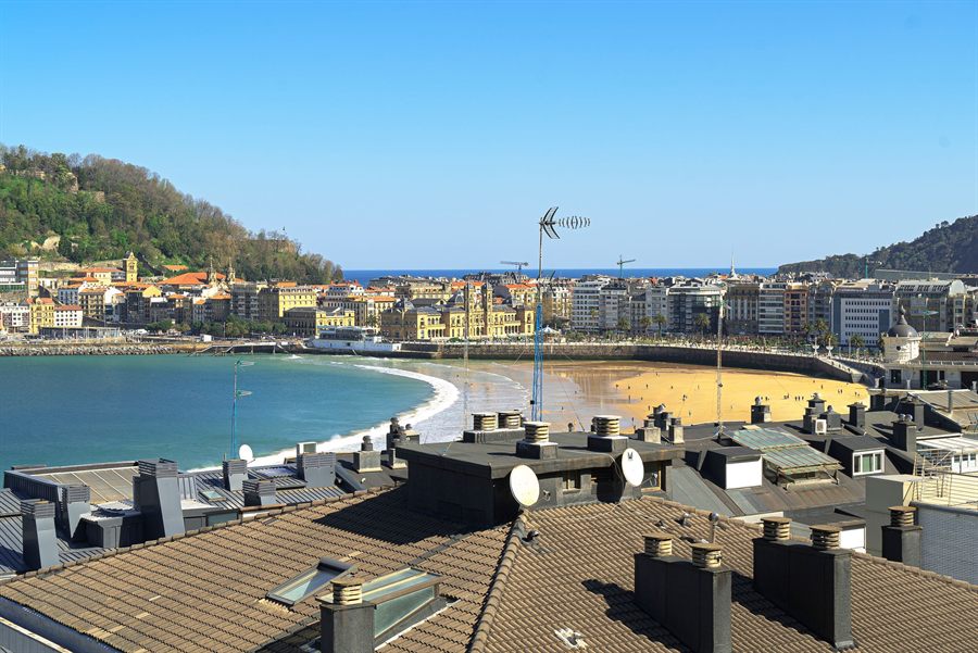 La Concha bay in San Sebastian